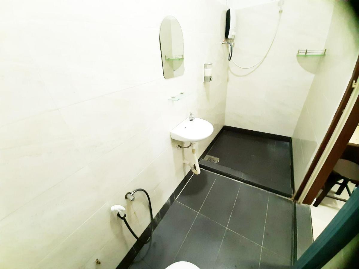 Mn Ferringhi Inn Batu Ferringhi Zewnętrze zdjęcie