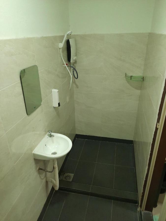 Mn Ferringhi Inn Batu Ferringhi Zewnętrze zdjęcie