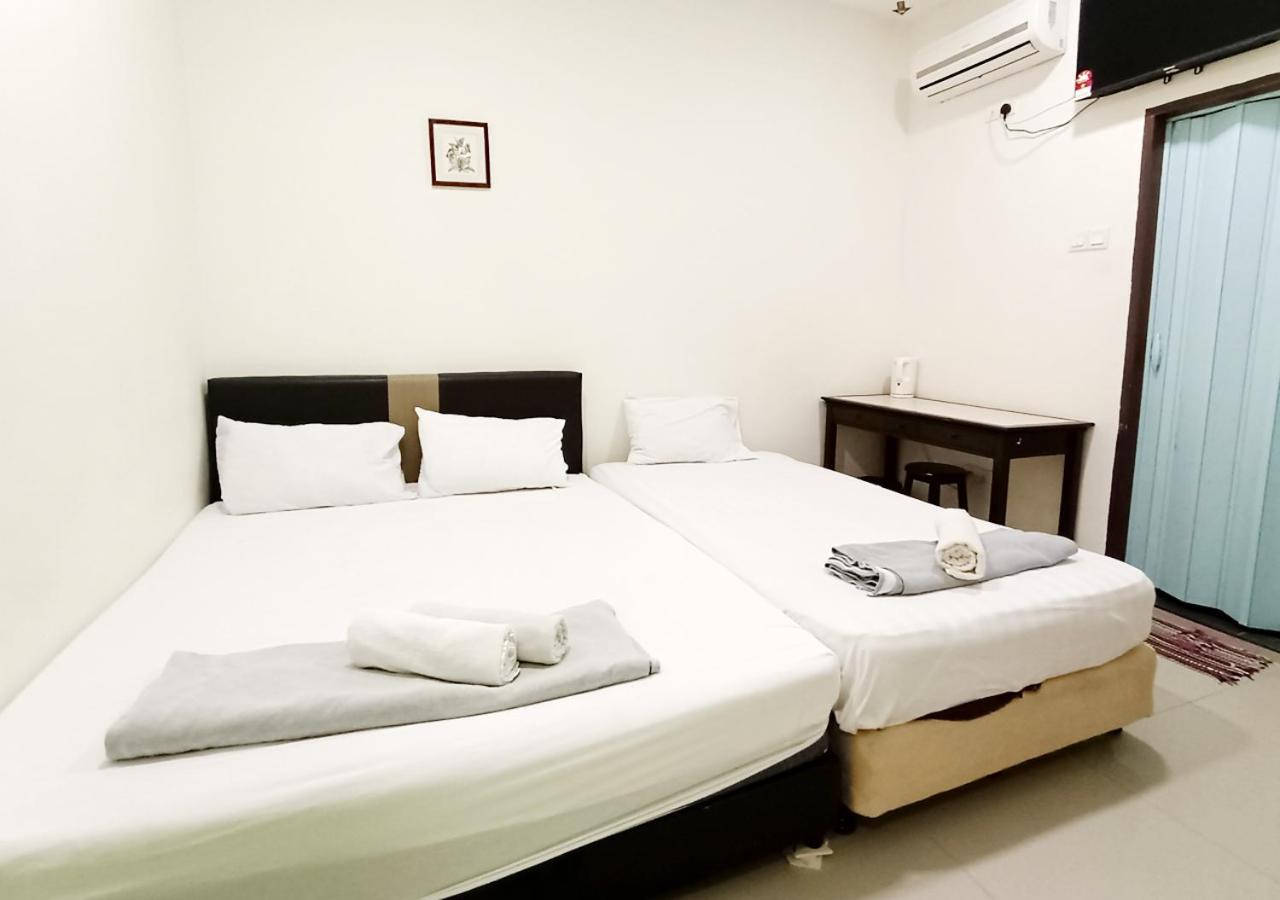 Mn Ferringhi Inn Batu Ferringhi Zewnętrze zdjęcie
